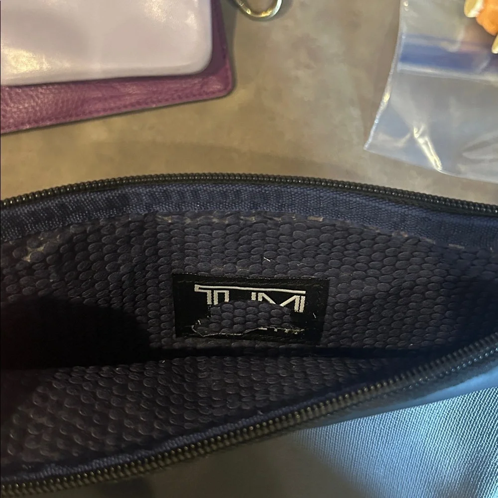 Tumi for Delta Gray & Black Vinyl case